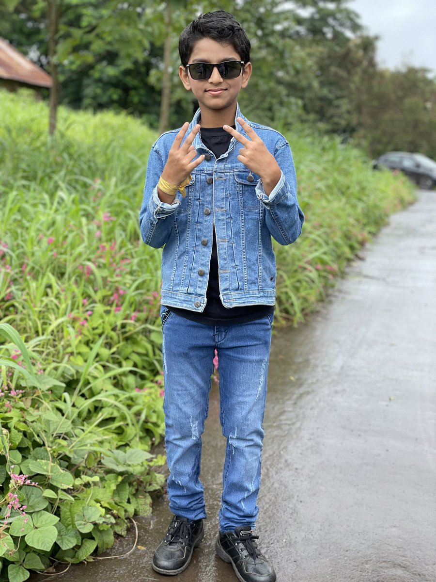 Coolkiranj's tweet photo. प्रितेश बाळा आज तुझा वाढदिवस...
वाढणा-या प्रत्येक दिवसागणिक तुझं यश, तुझं ज्ञान आणि तुझी किर्ती वृद्धिंगत होत जावो..आणि सुख समृद्धीची बहार तुझ्या आयुष्यात नित्य येत राहो...!!
#प्रितेश तुला वाढदिवसाच्या अगणित शुभेच्छा !! #HappyBirthdayPritesh
😘😘😘❤️❤️❤️ https://t.co/sptukjc5g7