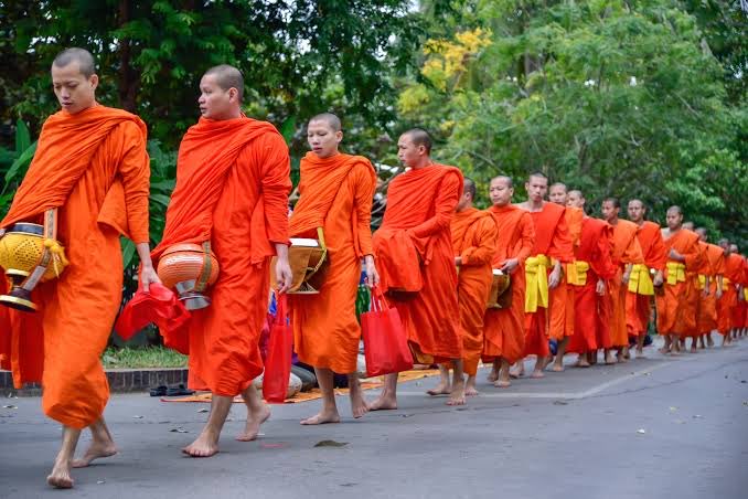 simedogg's tweet image. Nepal wants their monks back #AFLGF