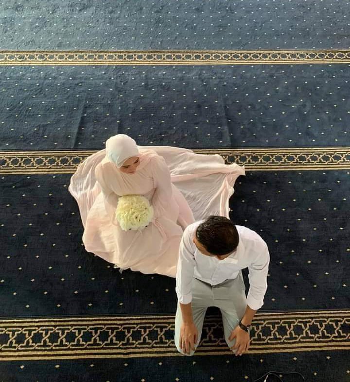 رفيق تحبه وترضي عنه يارب ♥️