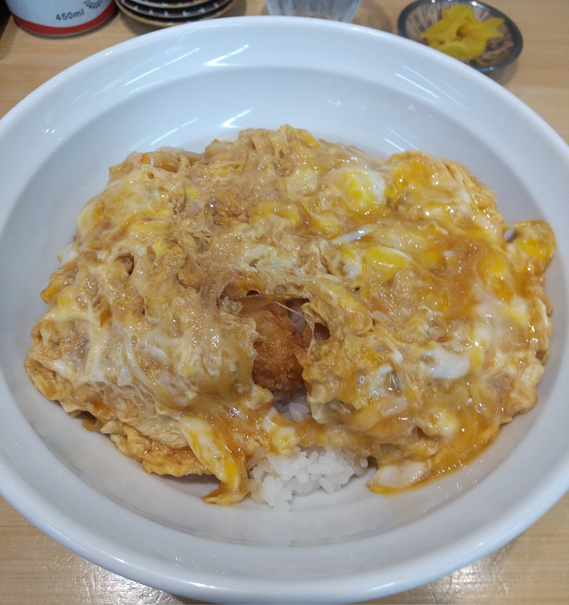 今日のランチはカツ丼😊
午後も気合いをいれていきます❗️