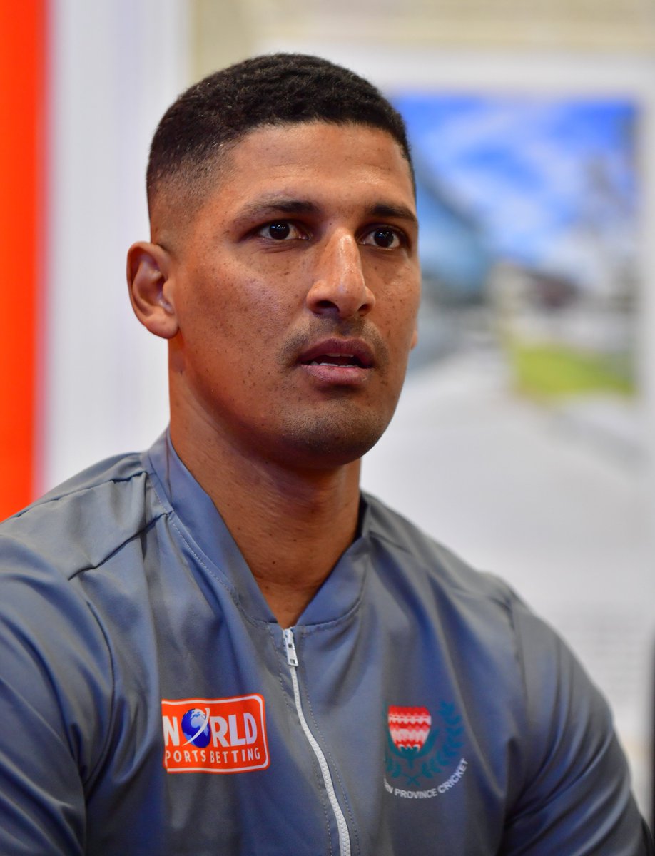 PREVIEW | WSB Western Province ready to kickstart T20 campaign on high. bit.ly/3TO6IuJ

  vs Goldrush Boland (29 September 2024)
⏲️ 14h00. 
🏟️ World Sports Betting Newlands.  
🎟️ cricket.co.za

#WPCricket #westernprovince #WSBNewlands #WSBWP🧡 #BoysInBlue💙