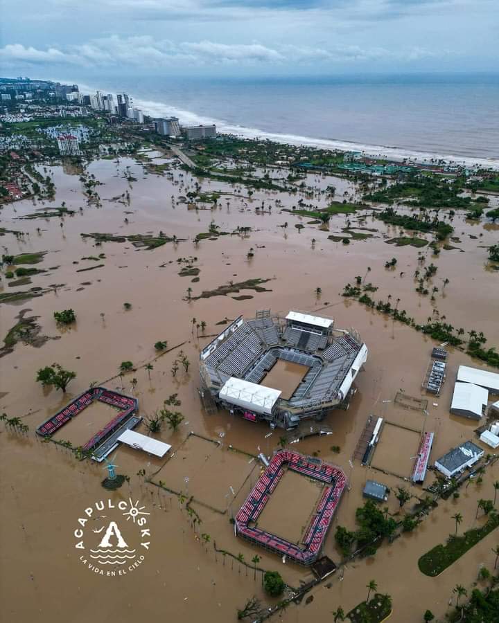 ValdezRBN2's tweet photo. Imaginen que año con año, tus multimillonarias inversiones queden así. #AcapulcoOtraVez #Acapulco #Hugo https://t.co/ScQ8Lemjt7