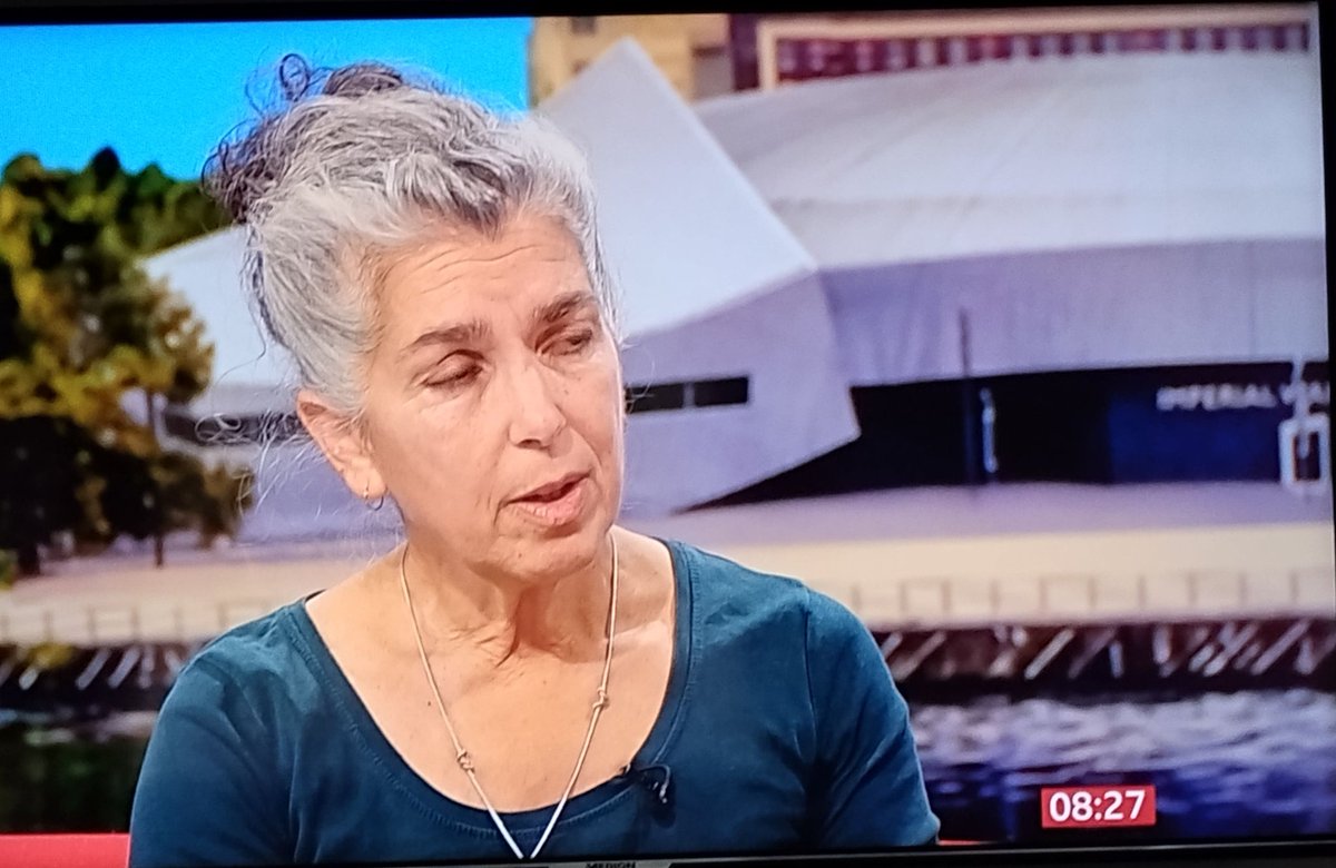 Chris Grayling #FBPE 💙 #FBPPR (@chrisgrayling) on Twitter photo This lady's daughter died of ME. Her bravery is humbling and I wish her well.
<a href="/BBCBreakfast/">BBC Breakfast</a> This lady's daughter died of ME. Her bravery is humbling and I wish her well.
<a href="/BBCBreakfast/">BBC Breakfast</a>