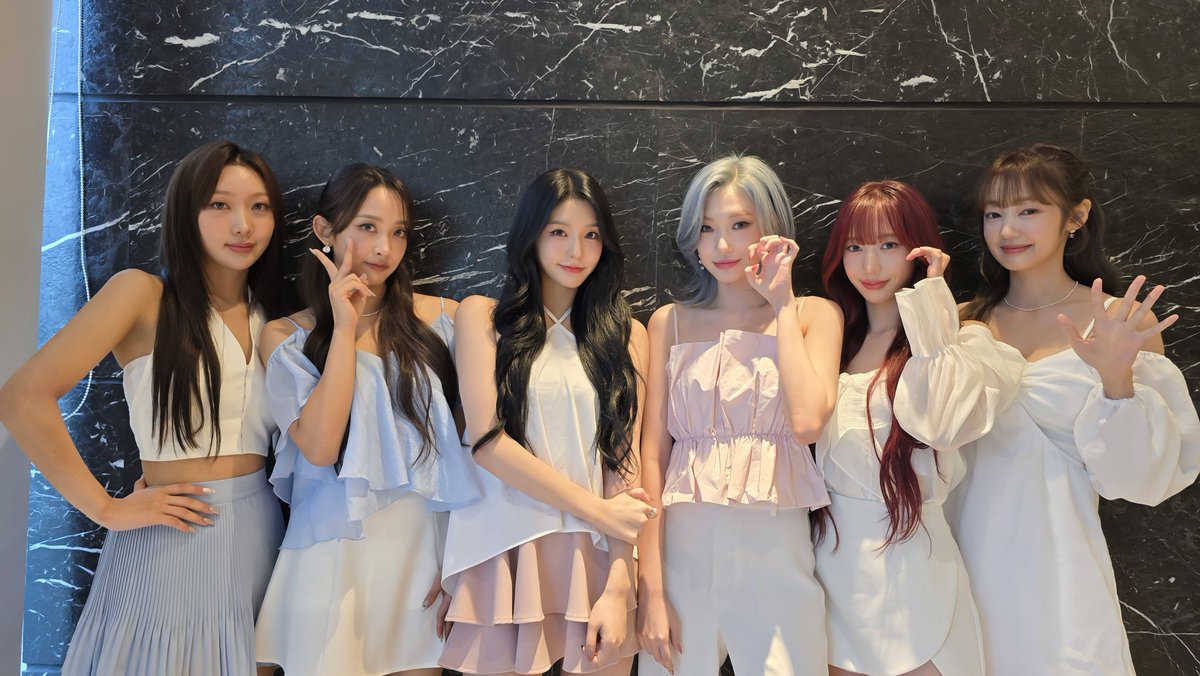 [*****]

SECRET NUMBER pasSworLd concert D-day!

LOCKEY들! 
Tennis Indoor Senayan 에서 기다리고 있을게!
조심히 천천히 빨리 와야돼( ˶'ᵕ'🫶)💕
우리 이따 만나!🖐🏻 Sampai jumpa lagi!🖐🏻

🔐 SECRET NUMBER 
"pasSworLd" CONCERT 🔐

🗓 28 September 2024
📍 Tennis Indoor Senayan, Jakarta