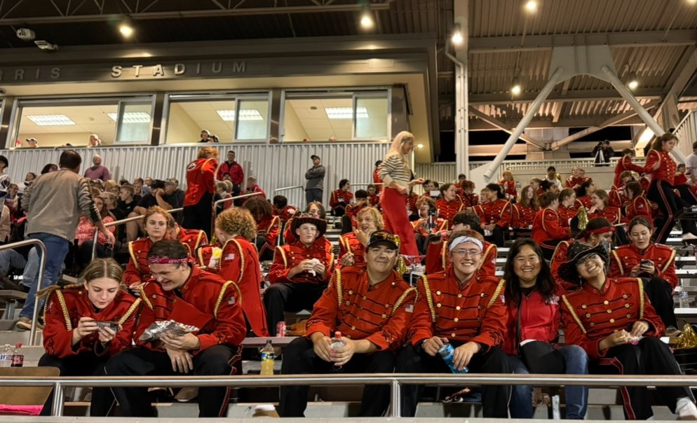 CHS_ORourke's tweet image. Great @PapermakerFB win tonight against Oregon City (48-14). This makes your #papermakers 4-0!