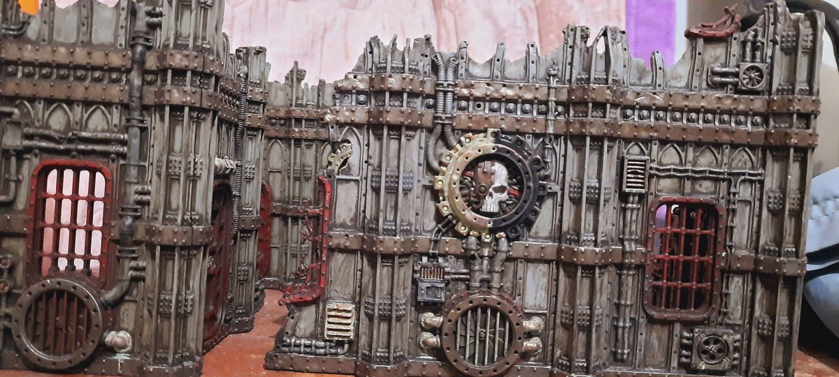 PPPointyEars's tweet photo. MoAr terrain painted! 🥰
#SupportKillTeam #Imperium #WarhammerTerrain #Warhammer40K #W40K #Wh40K #40K #Warmongers #PaintingWarhammer #PPPointyEars #KT2021 #NewKillTeam #OldKillTeam #KT2018 #OnePageRules #GrimdarkFuture #GrimdarkFutureFirefight https://t.co/jZszwiMGWw