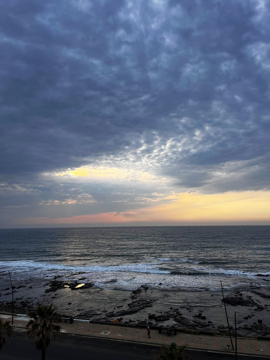 Geekulcha's tweet image. Good morning East London. We’re looking forward to Day 1 of the #TelkomLearnHack at @cortexhub 

See you soon 🔜