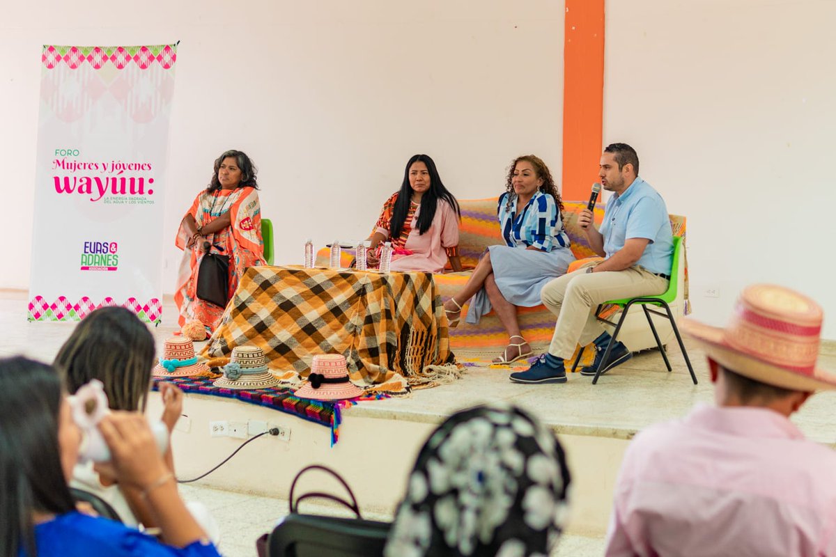 Evas & Adanes tweet media