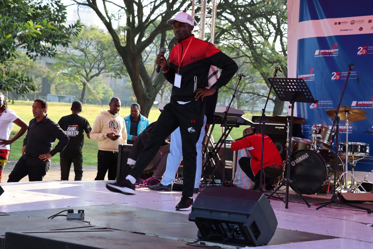 MzalendoWatch's tweet photo. It's a beautiful Saturday to #WalkForIntegrity. Getting warmed up before flagging off the #IntegrityWalk2024 at Uhuru Park. 

#StandingUpForIntegrity https://t.co/Mlc21AmH2K