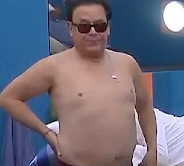 Agustín estaba muy aburrida la casa

PORQUE NO TE VAS A BAIALAR A LAS SEÑORAS, RIDÍCULO #LaCasaDeLosFamososMx