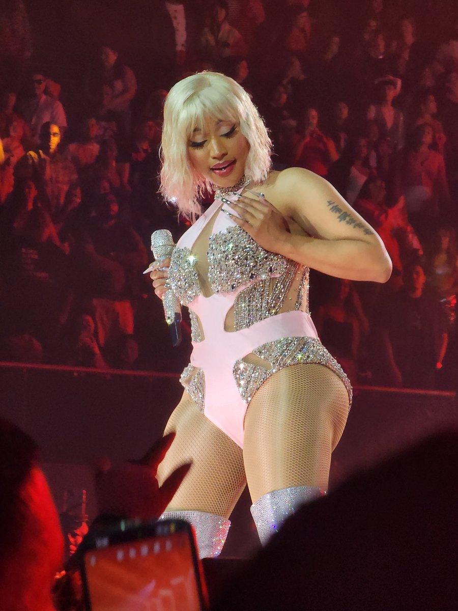Viandre__'s tweet image. Take me back to #GagCity