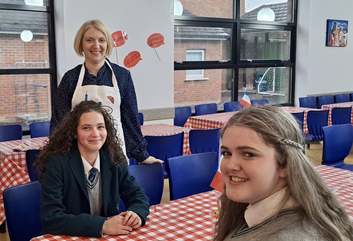 Thornhill French Department (@frenchthornhill) on Twitter photo Bonne Journée Européenne des Langues! On fêtait avec un petit déjeuner français dans la cantine du collège. Merci à tous pour être venus! <a href="/NICILT/">NICILT</a> <a href="/ModLangs_QUB/">QUB Modern Languages</a> <a href="/ThornhillDerry/">Thornhill College</a> <a href="/gianfrancocont9/">Dr Gianfranco Conti</a> <a href="/FrenchEdUK/">French Education Office UK</a> <a href="/FrenchThornhill/">Thornhill French Department</a> Bonne Journée Européenne des Langues! On fêtait avec un petit déjeuner français dans la cantine du collège. Merci à tous pour être venus! <a href="/NICILT/">NICILT</a> <a href="/ModLangs_QUB/">QUB Modern Languages</a> <a href="/ThornhillDerry/">Thornhill College</a> <a href="/gianfrancocont9/">Dr Gianfranco Conti</a> <a href="/FrenchEdUK/">French Education Office UK</a> <a href="/FrenchThornhill/">Thornhill French Department</a>