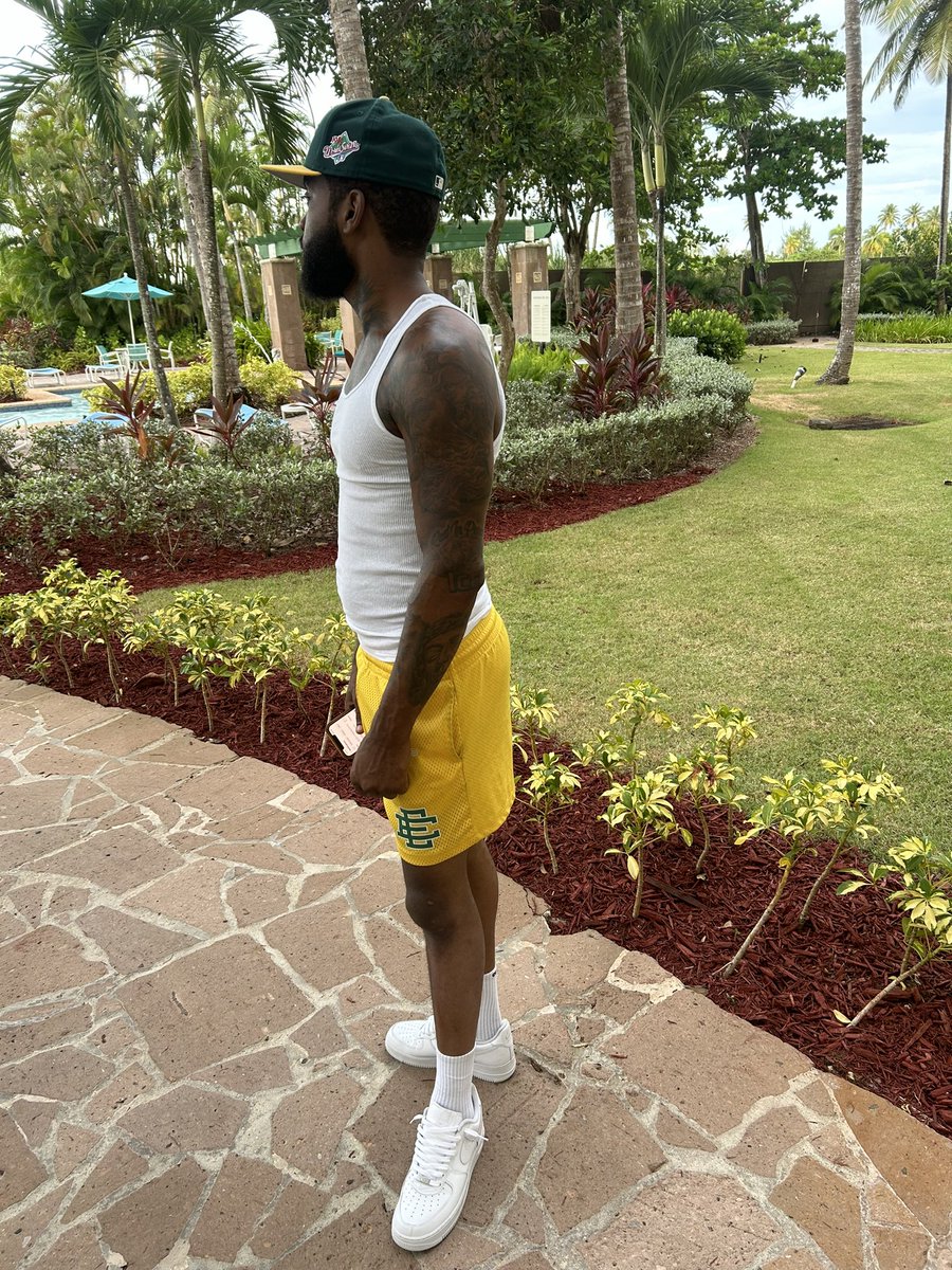 Fam0us_Day's tweet photo. ✈️🇵🇷🤷🏾‍♂️ https://t.co/xCkwU0XL1A