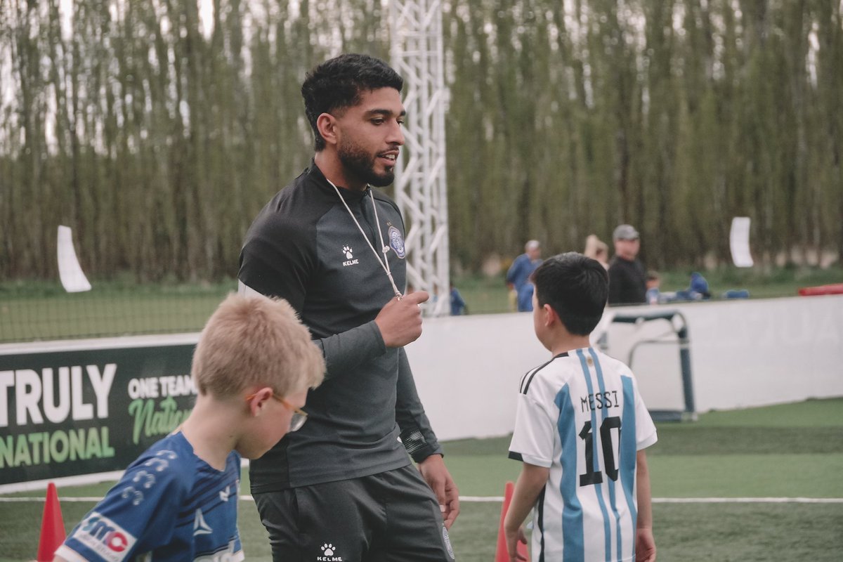 travisxgraham's tweet photo. Shaping the future of football in New Zealand! 🇳🇿 https://t.co/STHxiPrEBG