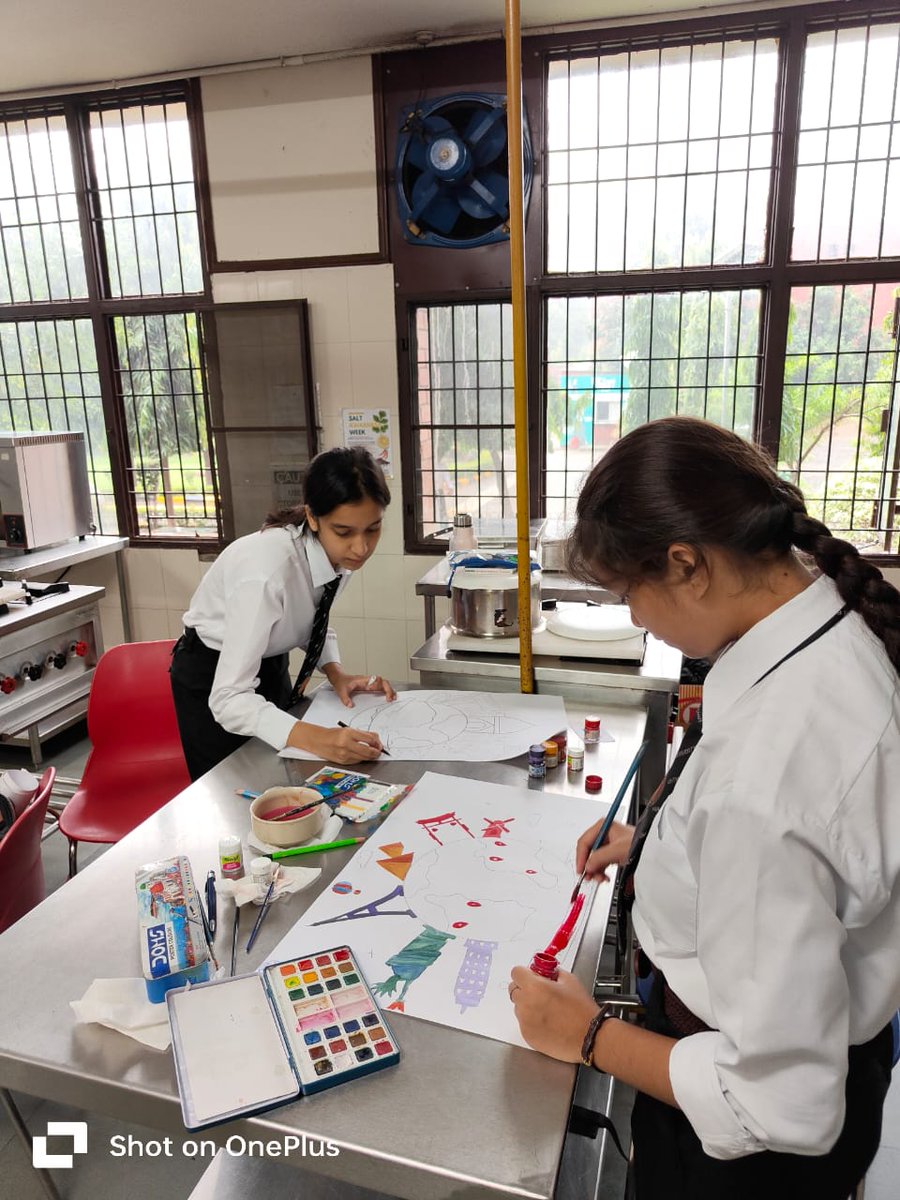 aihm_chd's tweet image. "Exciting vibes at AIHM for Tourism Day! Our poster making competition brought together creative minds from 11+ colleges, showcasing the beauty of travel and culture.   Let’s celebrate our love for tourism!"  #TourismDay #AIHM #postermaking @aihm_chd @Nchmct1