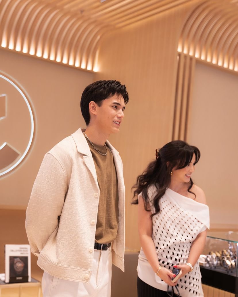 TATEMYRON_FC's tweet photo. IG #tatemyron update:
🗓️ 28.09.24
Always On Time With @rado
#Rado
#CaptainCook
#CeramicWatch
#Feelit
🔗 : https://t.co/gO3Ymez8NR…
RADO X TATE MYRON
#RADOxTATE
#เทศน์ไมรอน #tatemyron
#TEDDYTATE (1) https://t.co/kE7nuvFkH3