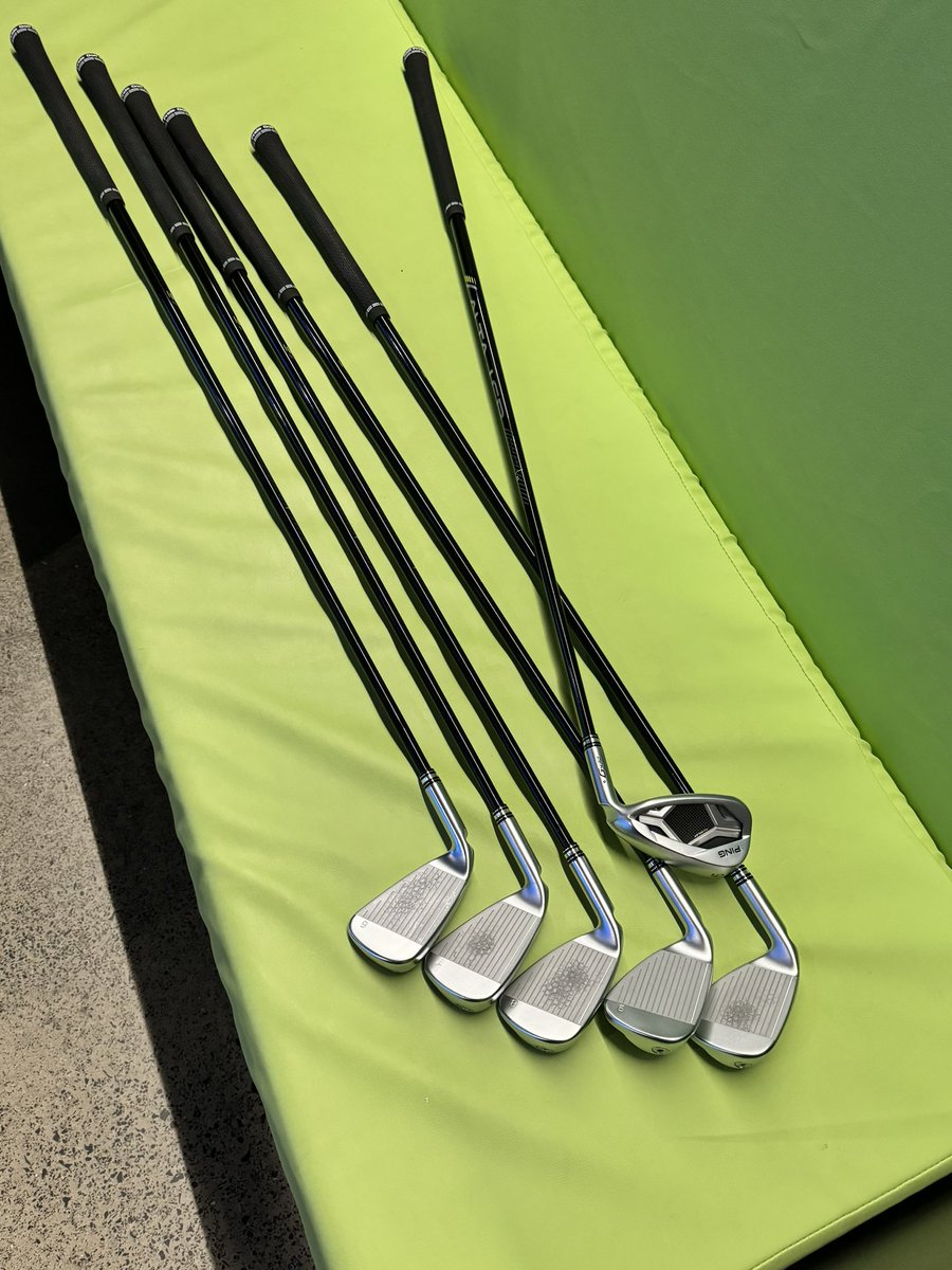 nz_tama7's tweet photo. カフェの後 ここ発見!
#IndoorGolfDrivingRange 😍😍😍
今回日本で買ってきた
#pingG430 をウチッパナス😆
最新テクノロジーすごい!
1打ずつアナリティクス見せてくれる
ライン、頭の位置、スピード、スイング
その他もろもろ
10チケット買って2枚分2時間
消費してきた
#Golf https://t.co/g5rq9JEnlB