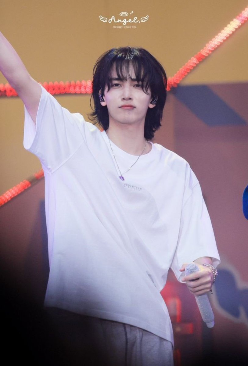 hourly_jeonghan's tweet photo. #JEONGHAN #세븐틴 #정한 #ジョンハン #SEVENTEEN @pledis_17 https://t.co/N1wgdcoyqL