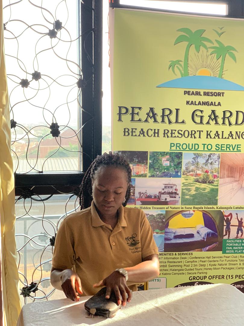 TentsIcon's tweet photo. Camping provides a unique opportunity to immerse ourselves in this earthly paradise, to appreciate the wonders of the ground beneath our feet, and to find peace and inspiration in nature. Madam sharot from @PearlResort #WorldTourismDay2024 #CampExpo #Tourism2024 #Uganda https://t.co/hmPdnwh1dj