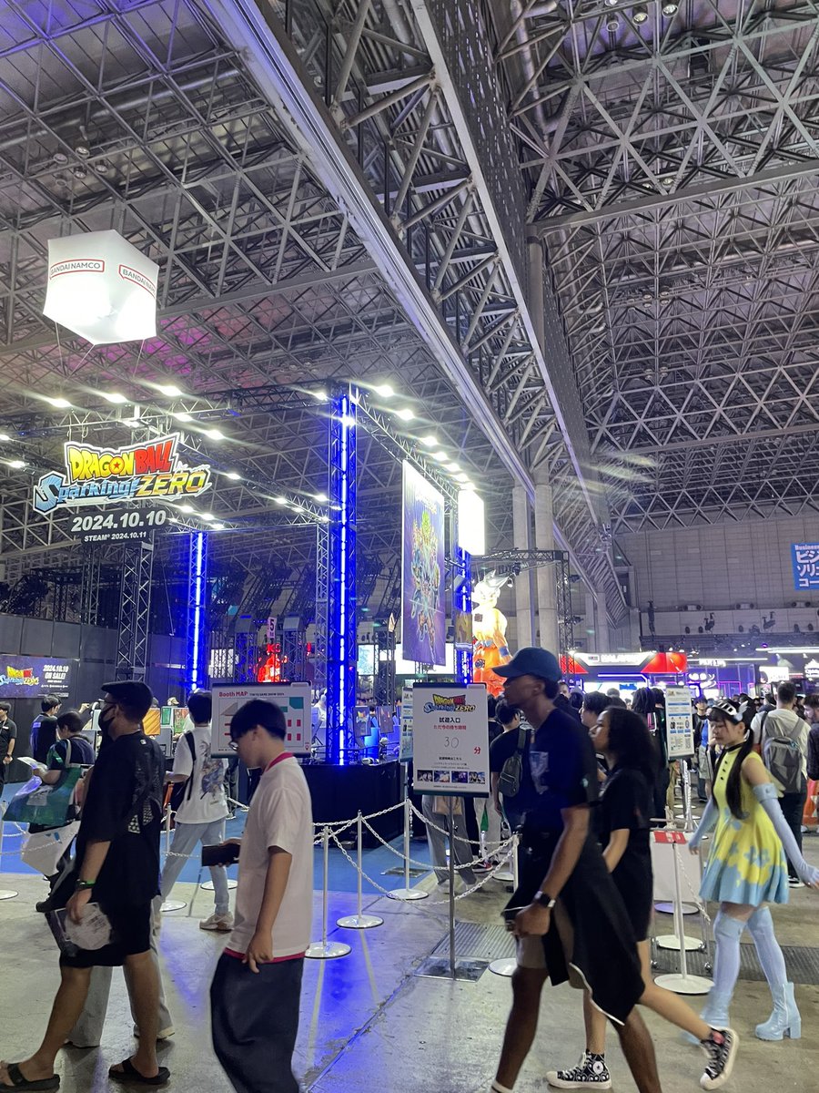 FAUC_eTM's tweet photo. @waltdona8 おお！ドラゴンボール前にいます！ https://t.co/VKR4tp75oa