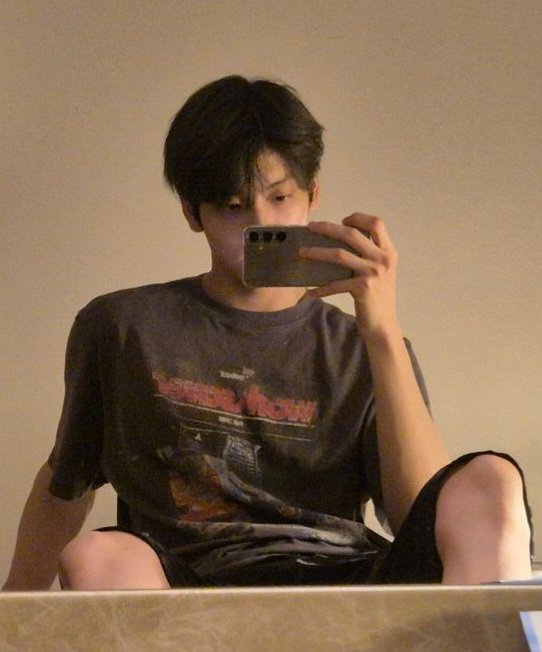 hourly soobin 🍫🏡 (@csbshour) on Twitter photo 