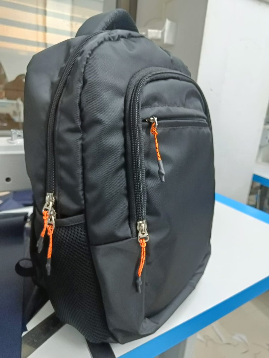 DeveshG87160135's tweet image. Laptop Bag Mini #laptopbag #compactbag #collegebag #trendybag #unisexbag
Mobile: 9099967137
WhatsApp: 9313691700
Email: devbagmanufacturers@gmail.com
We are manufacturing Premium Quality Laptop Bags, School Bags and Corporate Bags