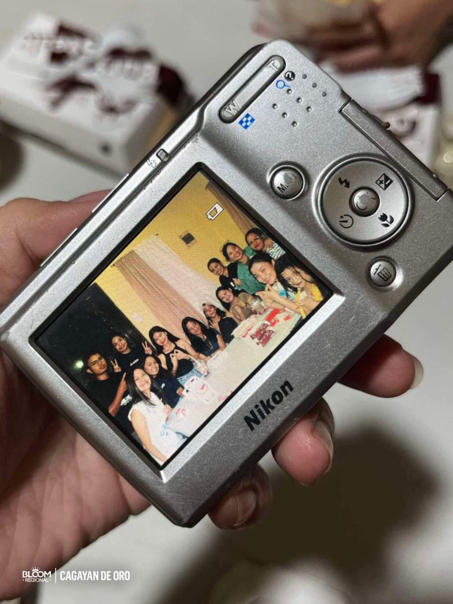 TEAMBLOOM_CDO's tweet image. CDO BLOOMS DOCUSERIES WATCH PARTY — celebrating stories and connections. 🌸

BINI DOCUMENTARY CHAPTER 1 

#BINIDocuBornToWinOniWantTFC 
#BINI #BORNTOWIN @BINI_ph