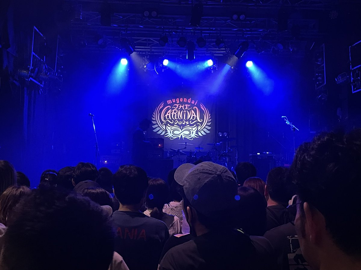 80kzOff's tweet photo. DOPING PANDA
w/ the band apart
mugendai the carnival
- mellow fellow Fukuoka -

最高！無限大ダンスタイム最高！スターが終始ニコニコやしアレンジ、ソロもたっぷりでそんなにサービスして頂いていいんすか！？という感じ。バンアパのセトリも好！The Ninjaのベースかっこよすぎるんよ。 https://t.co/3SAuxd0alj