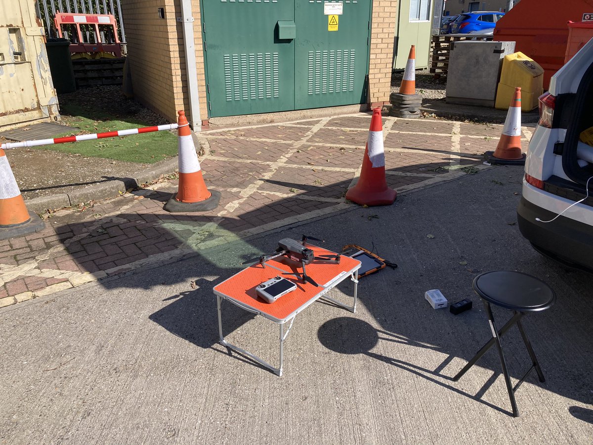 All set up for a drone survey of Saturday shopping traffic.

Look up when you go shopping today.

The sun shines on the righteous.

#dronelife