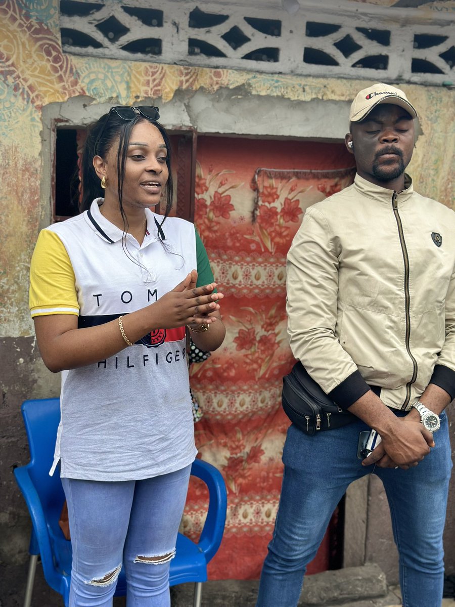 ilanga_amida's tweet photo. Autonomisation:très émue de constater la réussite de l’école des Femmes qui a pour mission de subventionner,former et encadrer les Femmes ds milieux péri-urbain et faciliter les interactions lors de mon passage à mokali @FondationDNT @ChristianBOKO01 @chauffeur243 @CivuadiKalanga https://t.co/ZxskIhYttP