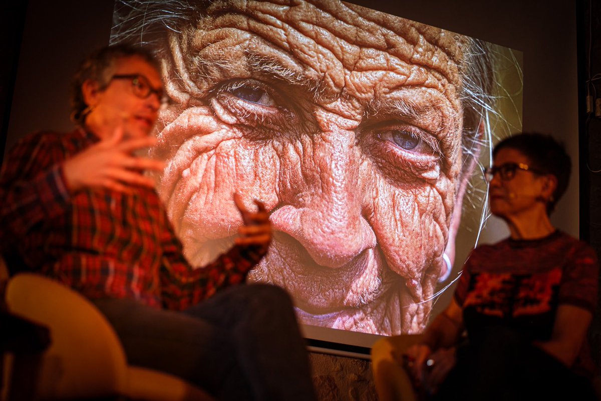 lamira's tweet image. 🗣️ @dani_codina, fotògraf: “Abans de fotografiar algú, intento documentar-me i
imaginar-me les fotos que li faré perquè no em vingui res de nou”.

#Miravisions2024