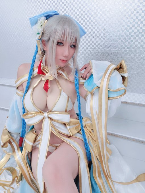 Twitterのコスプレ画像16