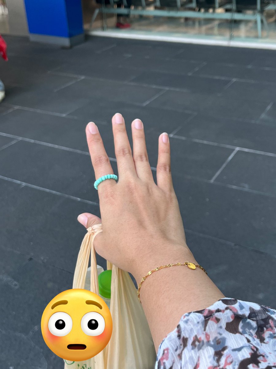 𝘳𝘦𝘯` tweet media