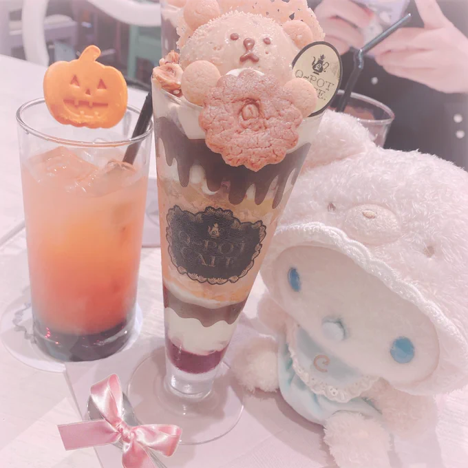 くまのぱふぇ食べた~綾華ちゃん誕生日なので今日は綾華ちゃん連れて行った(⸝⸝-  ̫ -⸝⸝) 