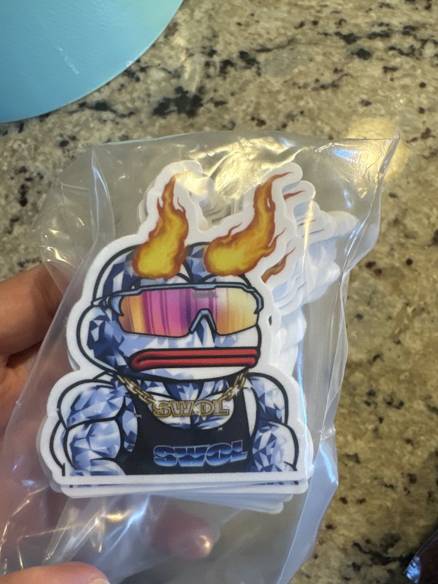 Lawrence | SwolLyfe tweet media