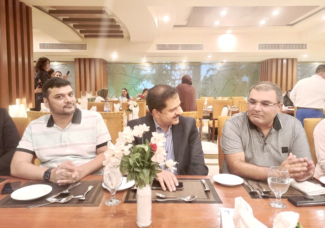 jahmed95's tweet image. Attended a mood &amp;amp; morale lifting dinner/ IT Fellows Meet-up yesterday hosted by Mr Lukman, chairman of #Virtuosoft, coordinated by Shaheryar of #TCN at Creek Club #Karachi.
DIG IT Sindh Police, Imran Yaqub, also attended besides many luminaries of IT World of Karachi.
#ArcanaInfo