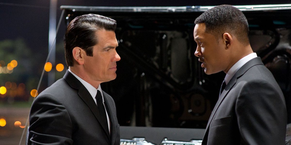 _MoviePoster's tweet photo. Men In Black Movies Ranked Best to Worst!! 

🎬 | Men In Black (1997)
🎬 | Men In Black III (2012)
🎬 | Men In Black International (2019)
🎬 | Men In Black II (2002)

#movies #movienight #filmx #willsmith https://t.co/Re06nrjUlN