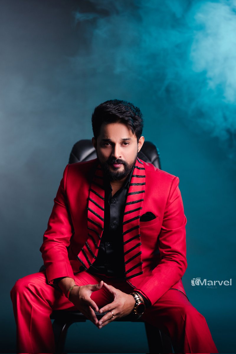 DhruvaFilms's tweet photo. Style: the subtle nuance that elevates the ordinary to extraordinary...

Design and styling Rashmi Anoop Rao 

Click ChAran Charlie @marvelpixel

#rajeshdhruva #peterkannadamovie #kannadaactor #agnisakshi https://t.co/PV9kQ1FAe1