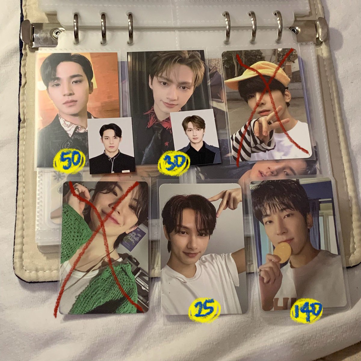 wts // want to sell 

aab seventeen photocard
— price exc admin 
— dom bogor

t. lfb pc poca jun woozi wonwoo mingyu heaven 17 is right here dear ver hotel membkit henggarae fml kit regal