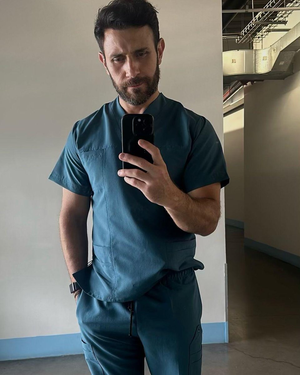 seriesturcas02's tweet photo. @FerroCarlos 🔁 #CarlosFerro 
•
Felipe y con tennis !! ☺️🥰. 

Que emoción . 🫶
•
#SoloFerro https://t.co/cvdQn6xVOY