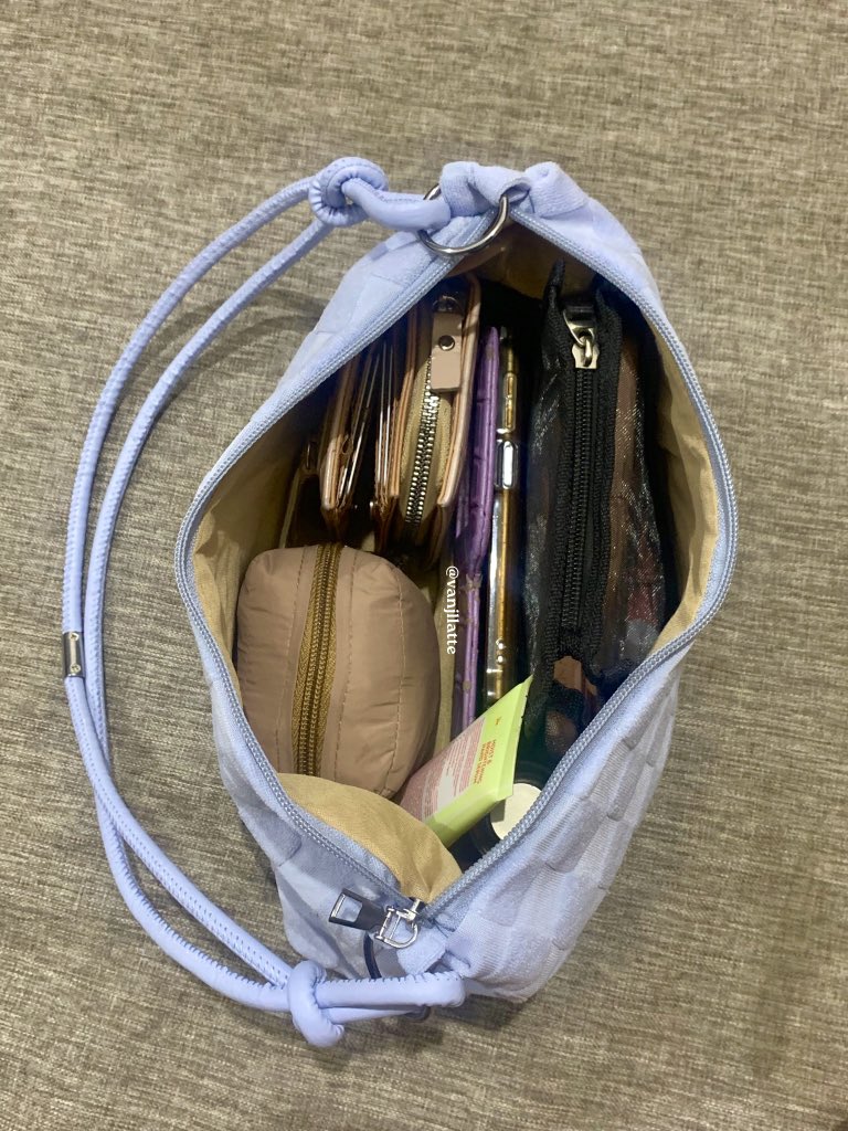 ini tas ga gede bgt tapi kok bisa muat sebanyak ini herann, mana murah bgt cuma 50rb-an😭🤏