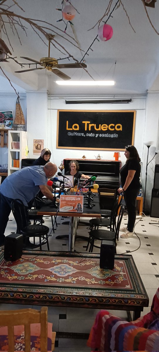 La Trueca Villaverde tweet media