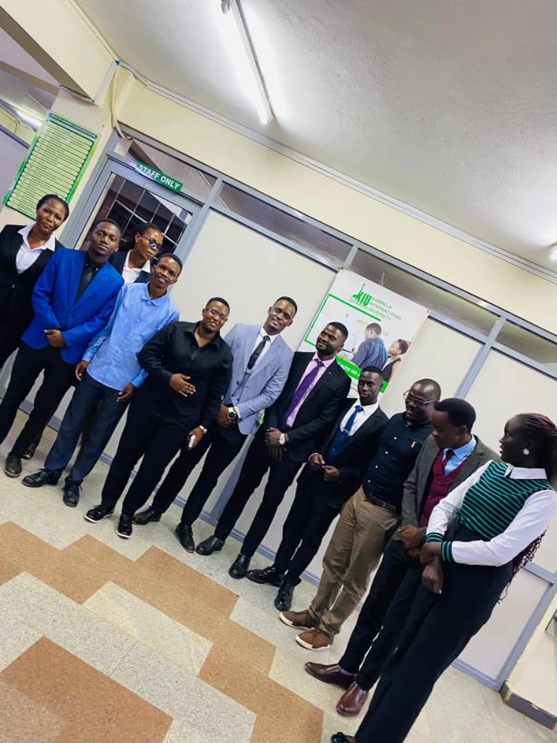 Kiu Forum For Ideas (@forumforideas) on Twitter photo Yesterday Senior Hon Kyazze Fahad was invited to Judge a moot which was perfectly organized by a student based firm, Kanyeihamba & Co. Advocates under the leadership of their firm manager <a href="/sirkanye18/">Kanyereketo Zubair</a> who also doubles as the principal Coordinator for Forum for Ideas . Yesterday Senior Hon Kyazze Fahad was invited to Judge a moot which was perfectly organized by a student based firm, Kanyeihamba & Co. Advocates under the leadership of their firm manager <a href="/sirkanye18/">Kanyereketo Zubair</a> who also doubles as the principal Coordinator for Forum for Ideas .