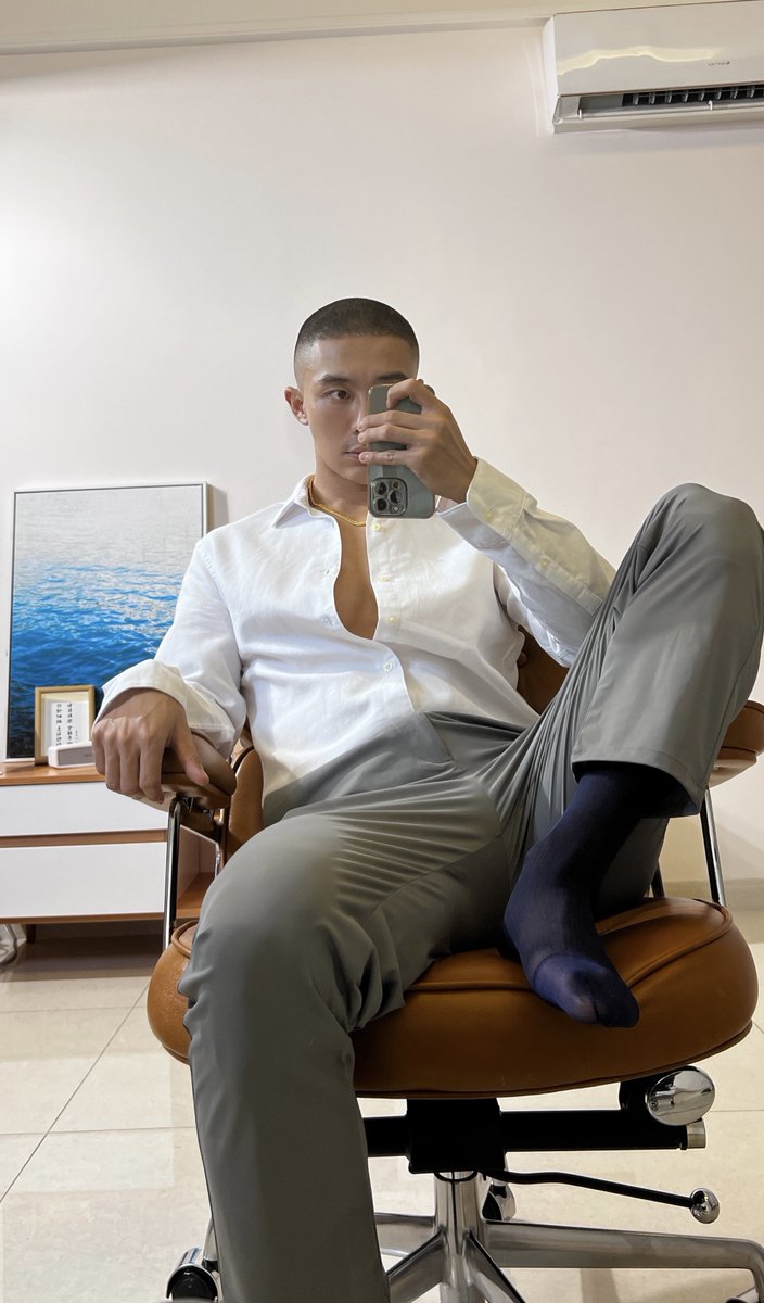 ❤️穿正装丝袜给爸爸看？