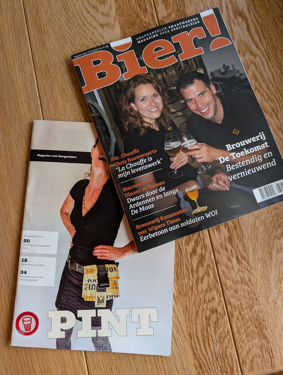 beerscenes's tweet photo. Zeer verantwoord leesvoer voor dit weekend. Uiteraard weer een heerlijke uitgave van @BierMagazineNL en de herfsteditie van @PINTnl magazine voor bierliefhebbers. Bier! Magazine gaat Belgiรซ weer in wat altijd heerlijke verhalen oplevert. #bier #craftbier https://t.co/yolgURZ6cq