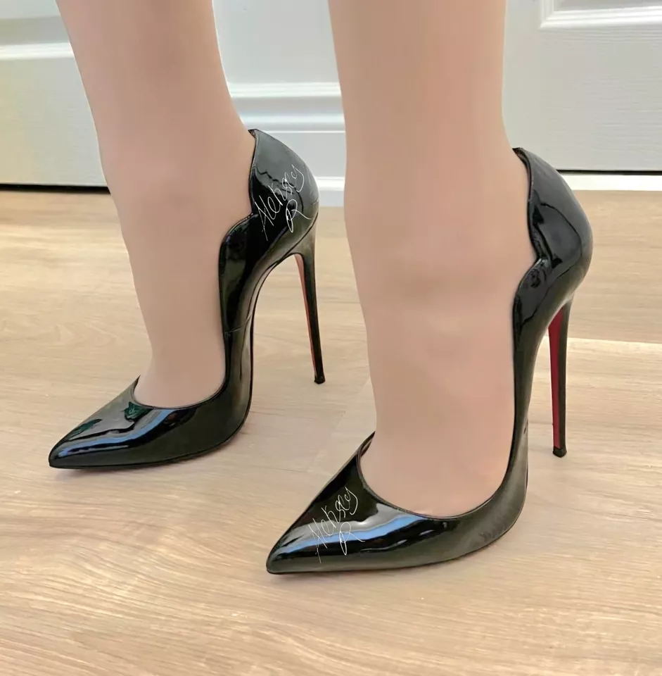 Christian Louboutin hot chick 130