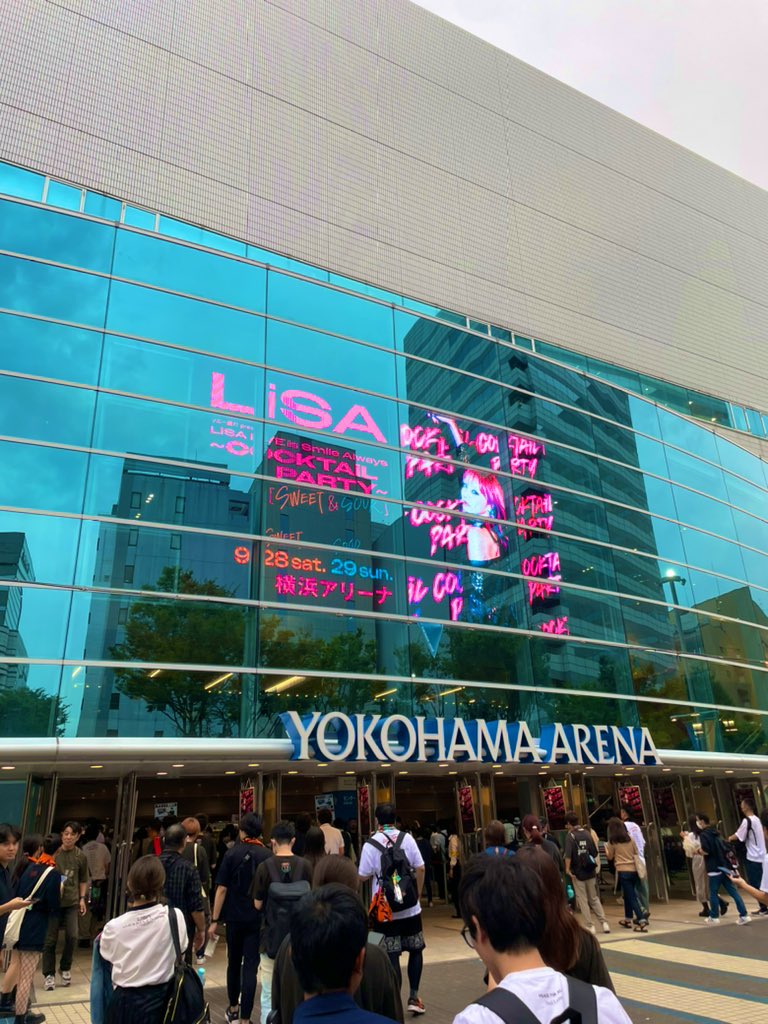agbeckbump's tweet photo. ライブだー(^^)
＃LiSA
＃LiSA カクテルパーティ https://t.co/rycaTornXf