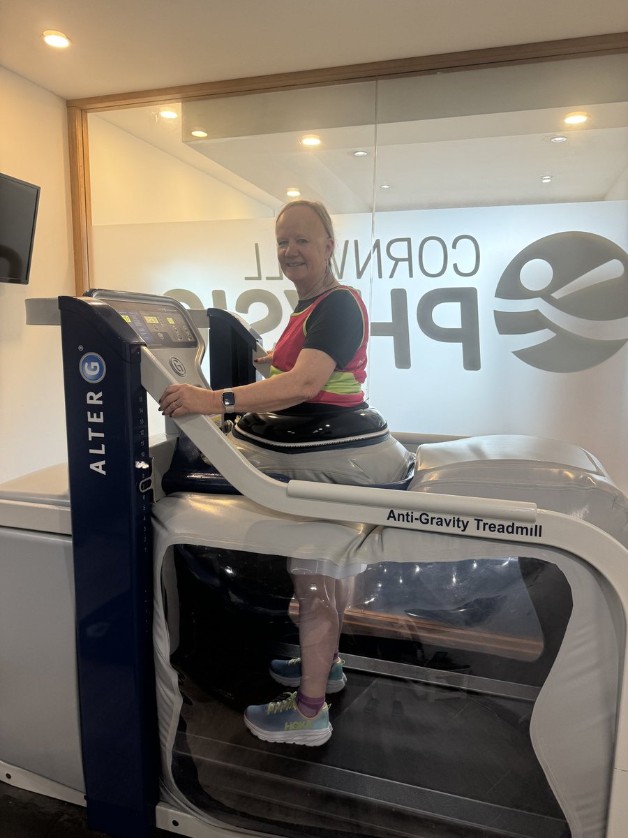 Tamsin Thomas (Harris) (@tamsinharris21) on Twitter photo Injury gives me a golden opportunity to #volunteer at the <a href="/LanhydrockNT/">Lanhydrock</a> <a href="/parkrunUK/">parkrun UK</a> Big News: I got to run on the weightless running machine this week! The <a href="/LondonMarathon/">TCS London Marathon</a> is still in my sights for 2025. Injury gives me a golden opportunity to #volunteer at the <a href="/LanhydrockNT/">Lanhydrock</a> <a href="/parkrunUK/">parkrun UK</a> Big News: I got to run on the weightless running machine this week! The <a href="/LondonMarathon/">TCS London Marathon</a> is still in my sights for 2025.