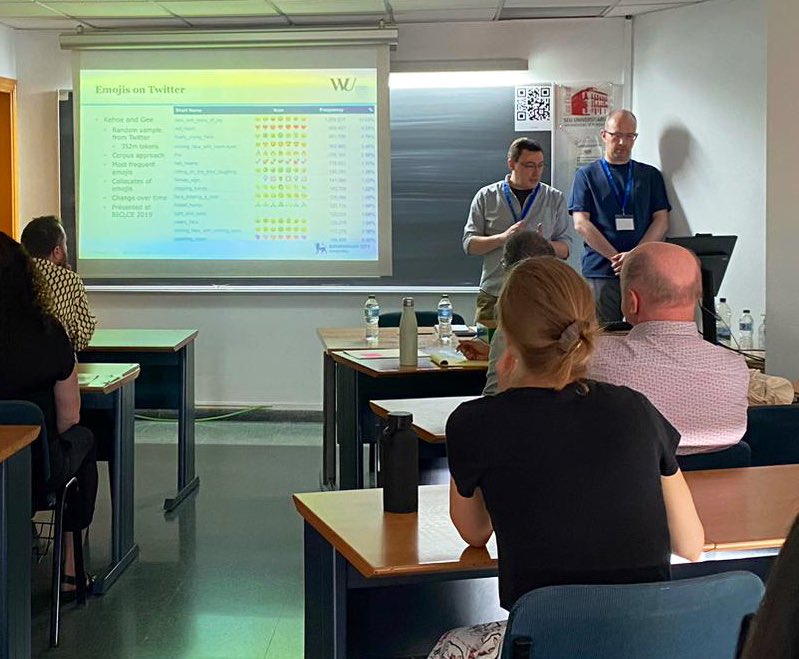 Amazing topic: “Emoji in webcare communication: a cross-industry comparison”, with Ursula Lutzky, Andrew Kehoe &amp; Matt Gee. 
🪄🚲

Chair: Jose A. Sánchez