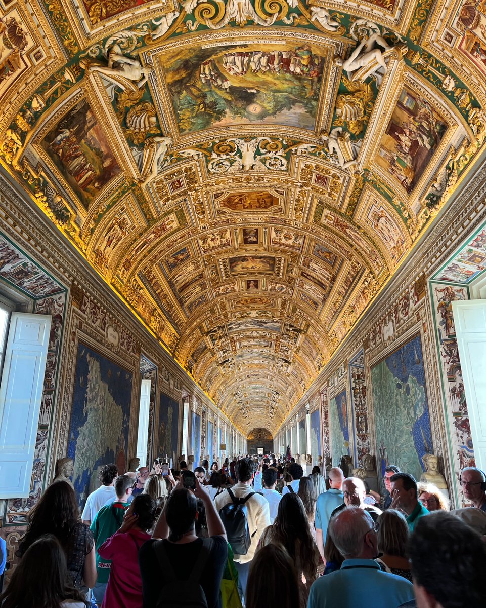 rusticella's tweet image. Ватикан 😍